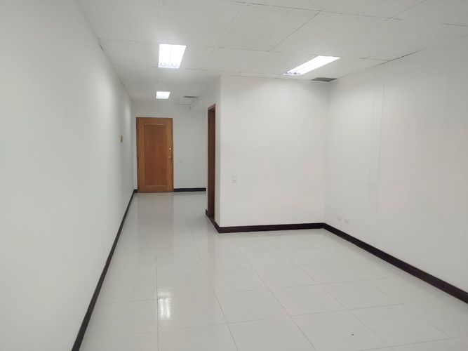 Oficina en arriendo en El Poblado, Medellín, 40 m² · foto 12 de 16