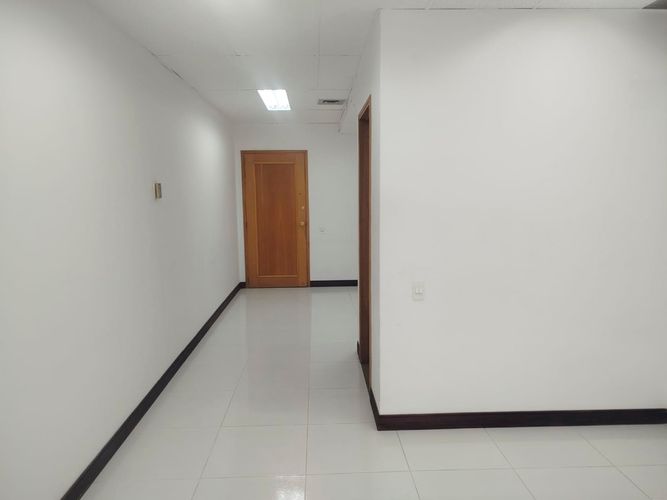 Oficina en arriendo en El Poblado, Medellín, 40 m² · foto 13 de 16