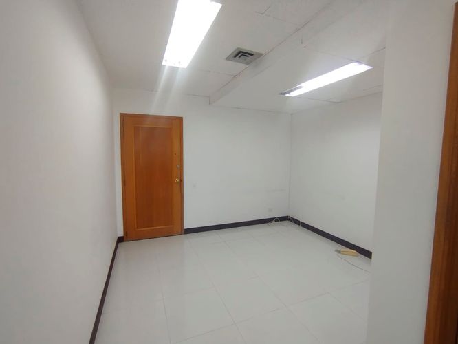 Oficina en arriendo en El Poblado, Medellín, 40 m² · foto 14 de 16