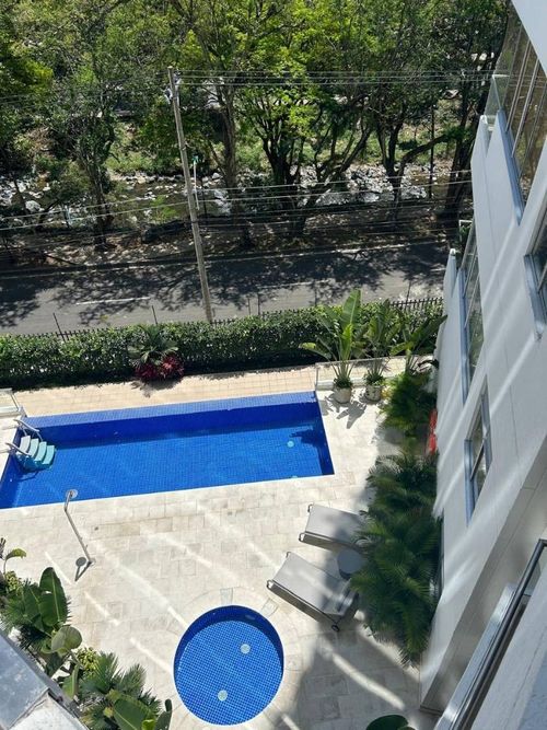 Apartamento de 3 alcobas en venta en Santa Rita, Cali, 233 m² · foto 10 de 13