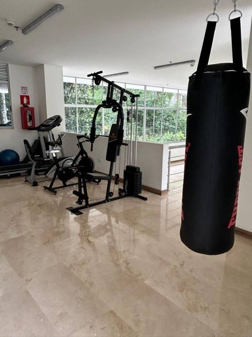 Apartamento de 3 alcobas en venta en Santa Rita, Cali, 233 m² · foto 11 de 13
