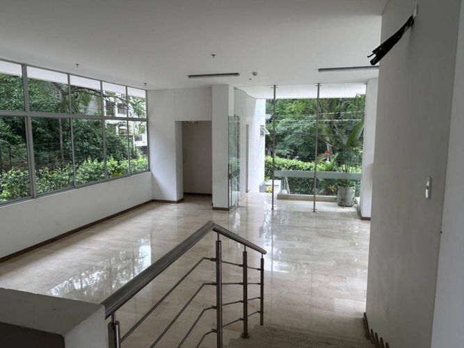 Apartamento de 3 alcobas en venta en Santa Rita, Cali, 233 m² · foto 13 de 13