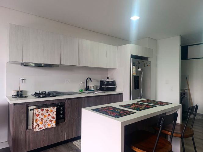Apartamento de 1 alcoba en arriendo en El Poblado, Medellín, 53 m² · foto 2 de 13