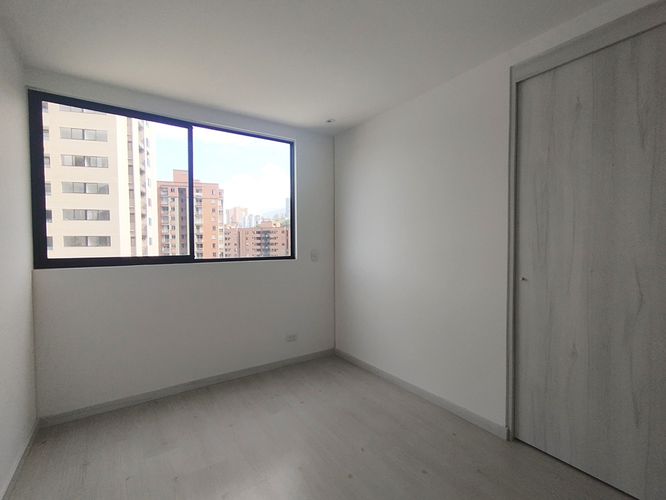 Apartamento de 3 alcobas en arriendo en El Poblado, Medellín, 110 m² · foto 12 de 15
