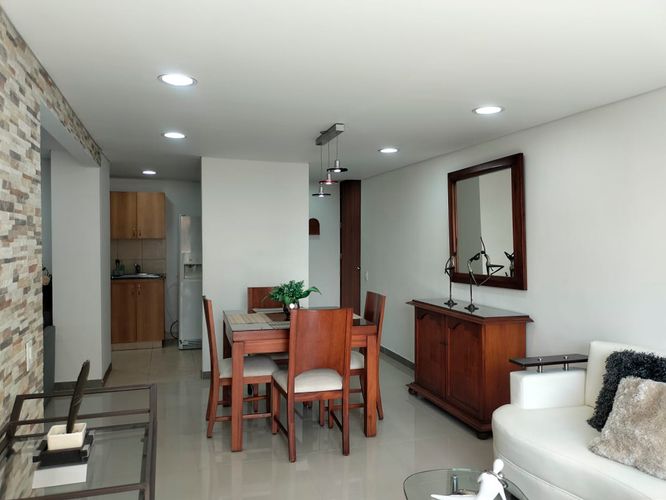 Apartamento de 2 alcobas en arriendo en El Poblado, Medellín, 70 m² · foto 4 de 18