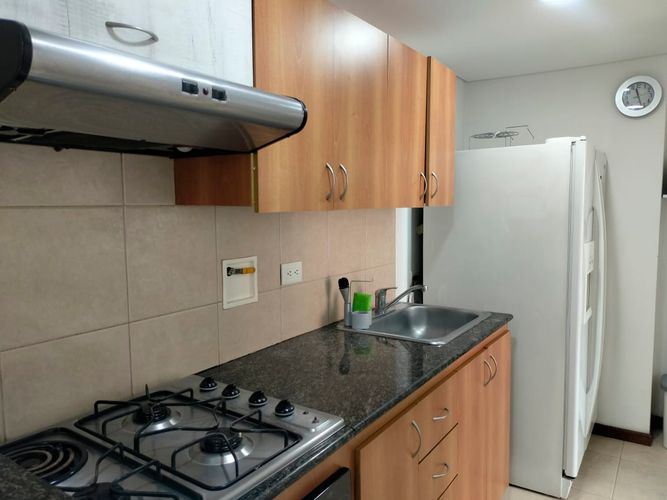 Apartamento de 2 alcobas en arriendo en El Poblado, Medellín, 70 m² · foto 7 de 18