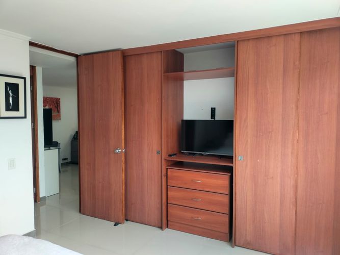 Apartamento de 2 alcobas en arriendo en El Poblado, Medellín, 70 m² · foto 9 de 18