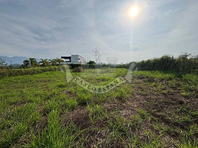 Lote en venta en Ruitoque, Girón, 800 m² · foto 2 de 7