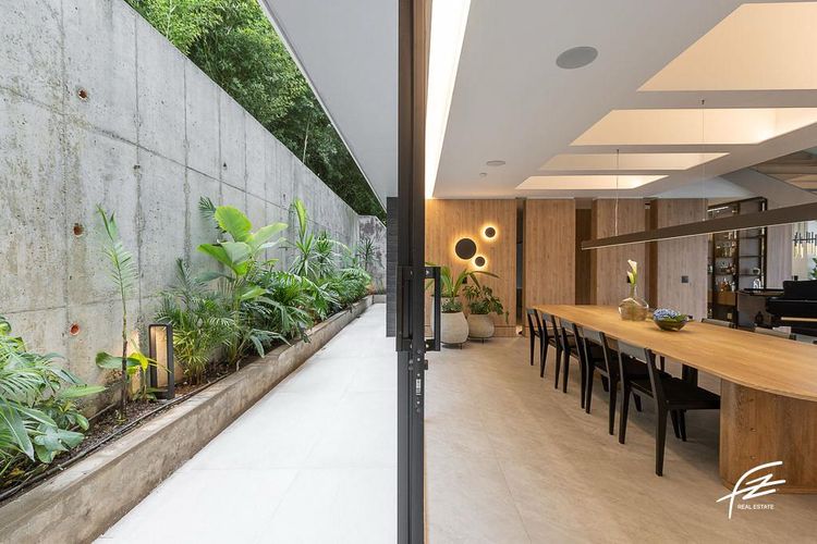 Casa de 8 alcobas en venta en El Tesoro, Medellín, 844 m² · foto 5 de 23