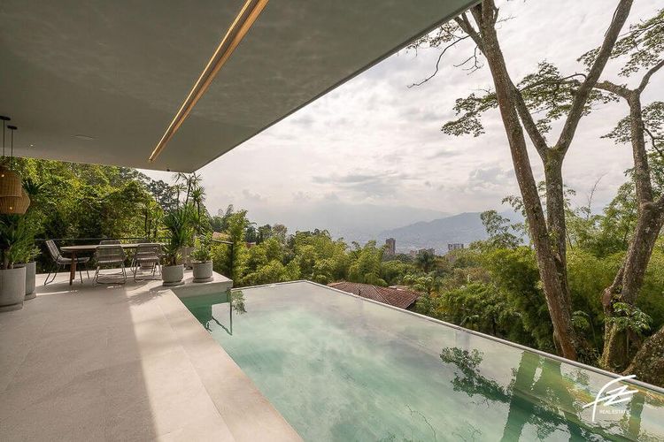 Casa de 8 alcobas en venta en El Tesoro, Medellín, 844 m² · foto 21 de 23