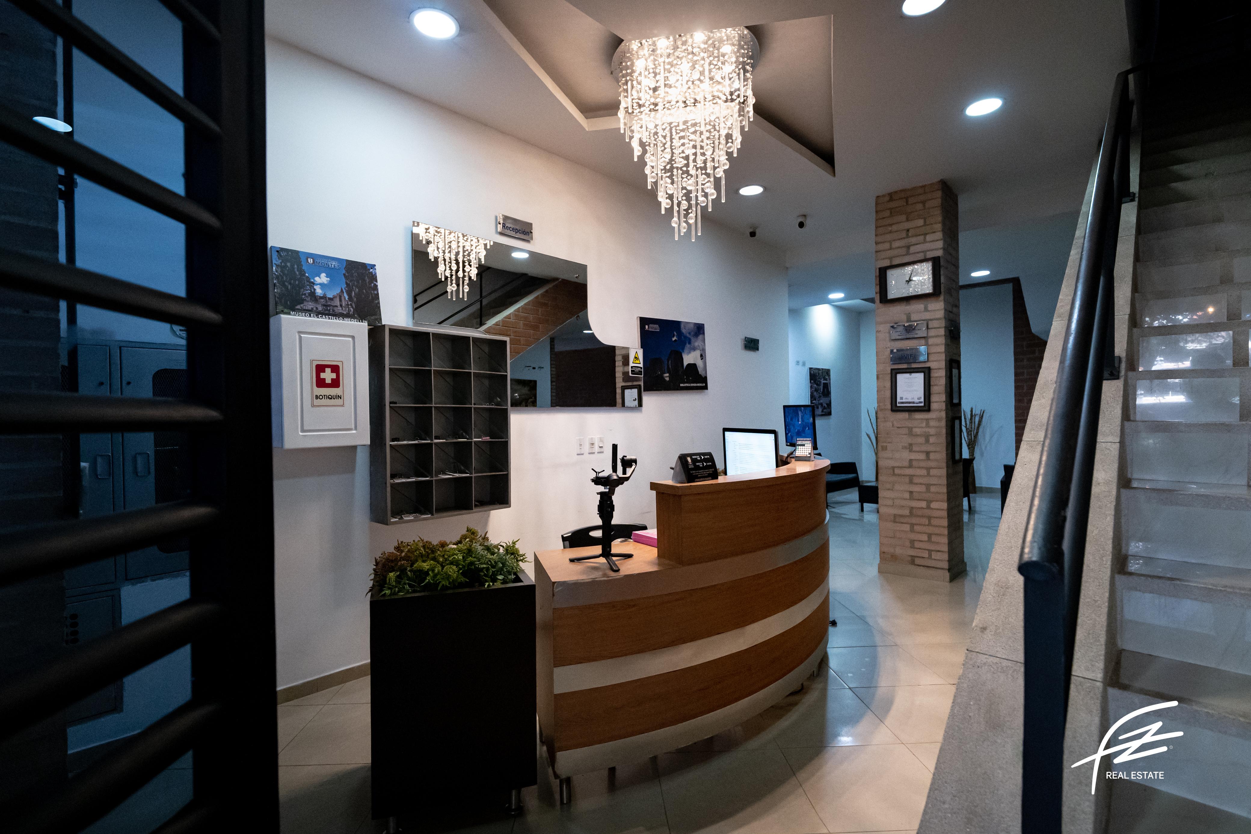 -1BR Building in Laureles for Sale - 2
