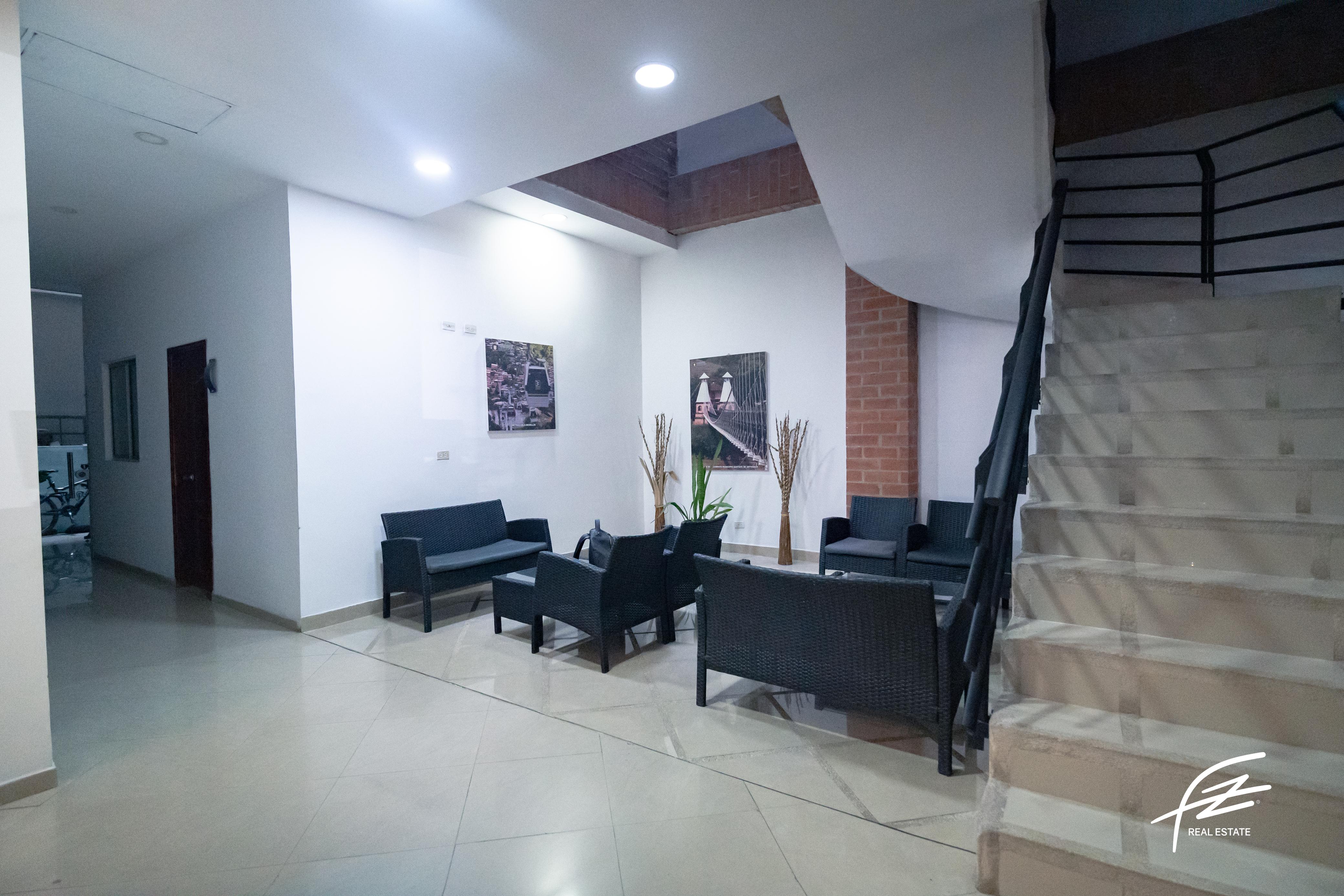 -1BR Building in Laureles for Sale - 3