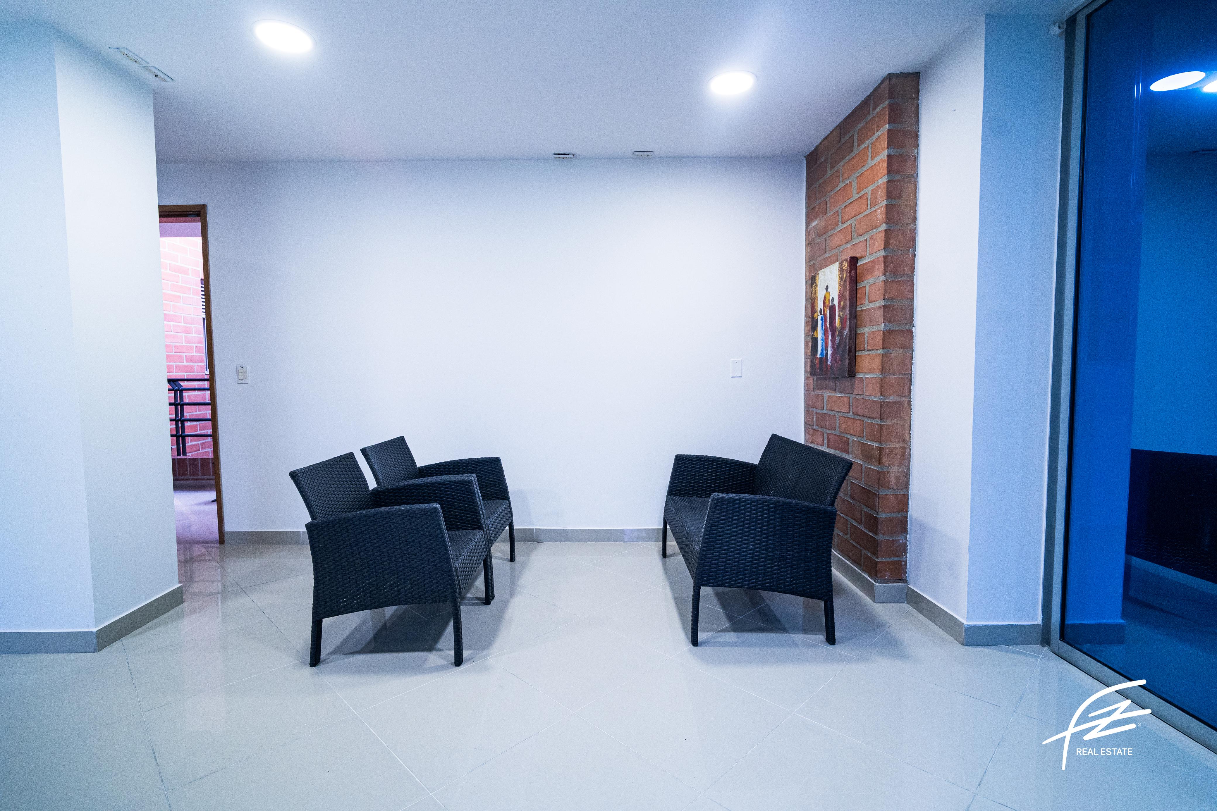 -1BR Building in Laureles for Sale - 4