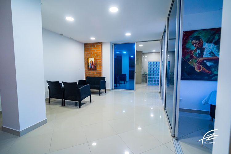 Edificio en venta en Suramericana, Medellín, 450 m² · foto 11 de 24