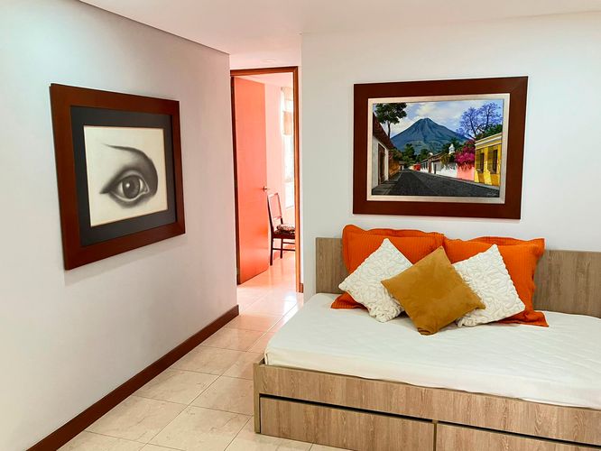 Apartamento de 2 alcobas en arriendo en El Poblado, Medellín, 74 m² · foto 6 de 12