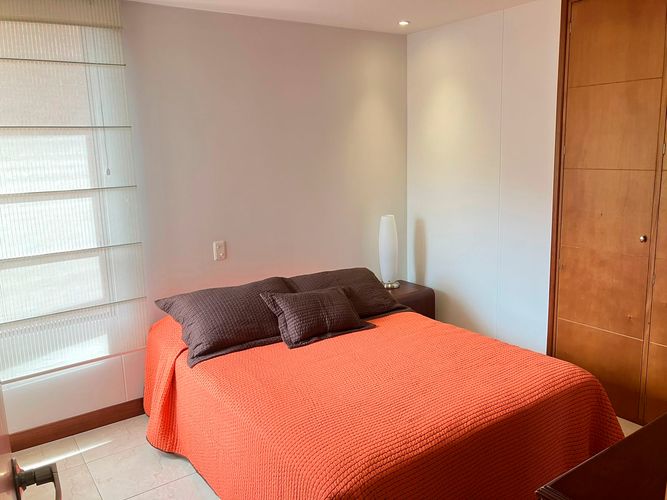 Apartamento de 2 alcobas en arriendo en El Poblado, Medellín, 74 m² · foto 7 de 12