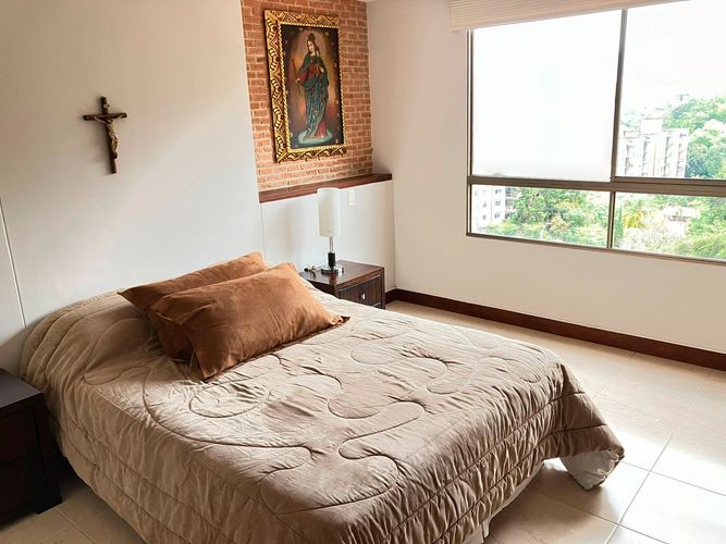 Apartamento de 2 alcobas en arriendo en El Poblado, Medellín, 74 m² · foto 9 de 12