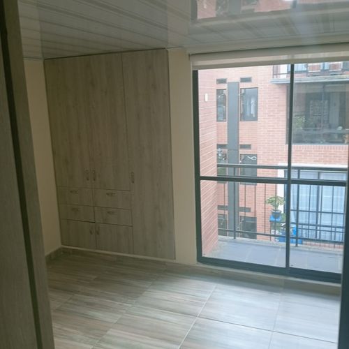 Apartamento de 3 alcobas en venta en Conjunto Residencial Pamplona, Madrid, 64 m² · foto 8 de 24