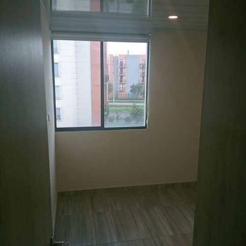 Apartamento de 3 alcobas en venta en Conjunto Residencial Pamplona, Madrid, 64 m² · foto 13 de 24