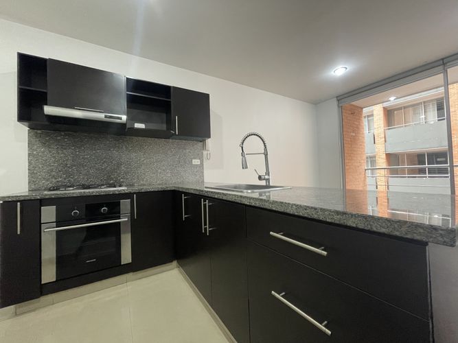 Apartaestudio en venta en Bella Suiza, Bogotá, 52 m² · foto 3 de 15
