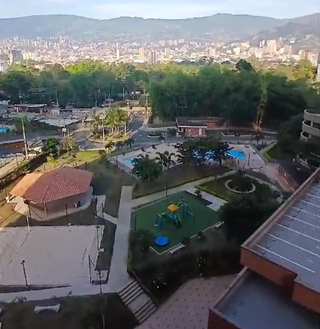 Apartamento en venta en Ditaires, Itagüí · foto 14 de 24