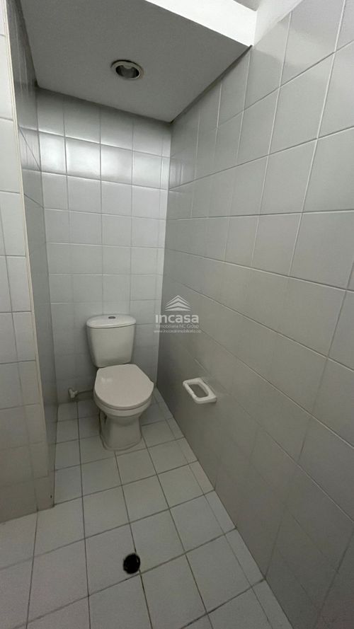 Oficina en arriendo en San Pedro, Cali, 278 m² · foto 5 de 6