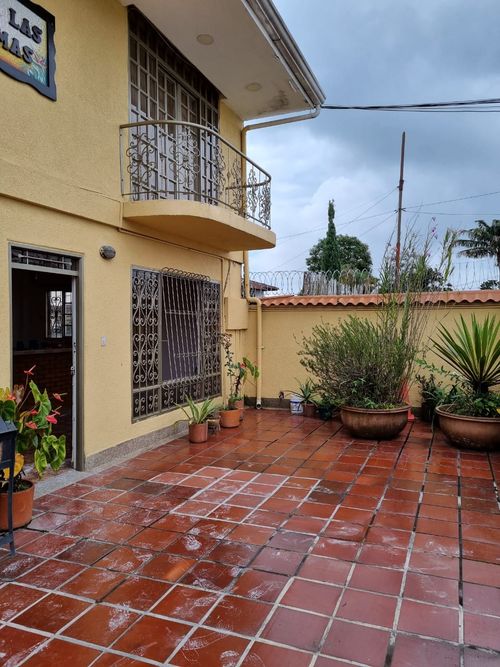 Casa de 6 alcobas en venta en Avenida Centenario, Armenia, 750 m² · foto 14 de 24