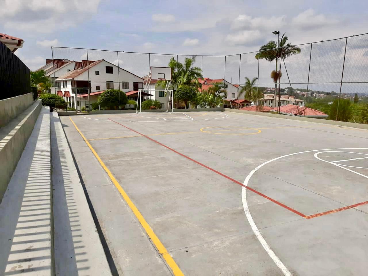 Casa en venta en Bosques De Santa Elena, Pereira · foto 12 de 24
