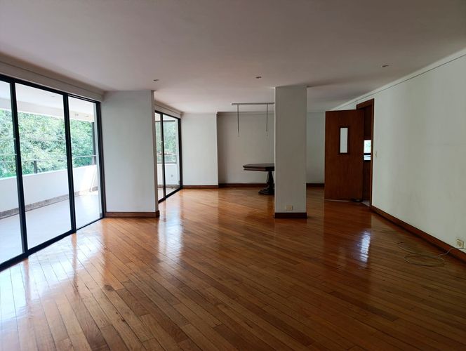 Apartamento de 4 alcobas en arriendo en El Poblado, Medellín, 257 m² · foto 4 de 19