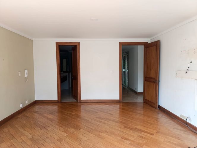 Apartamento de 4 alcobas en arriendo en El Poblado, Medellín, 257 m² · foto 5 de 19