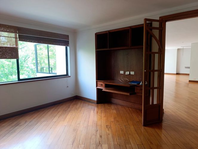 Apartamento de 4 alcobas en arriendo en El Poblado, Medellín, 257 m² · foto 10 de 19