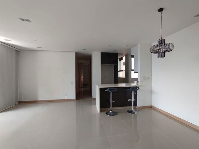 Apartamento de 3 alcobas en arriendo en El Poblado, Medellín, 112 m² · foto 5 de 20