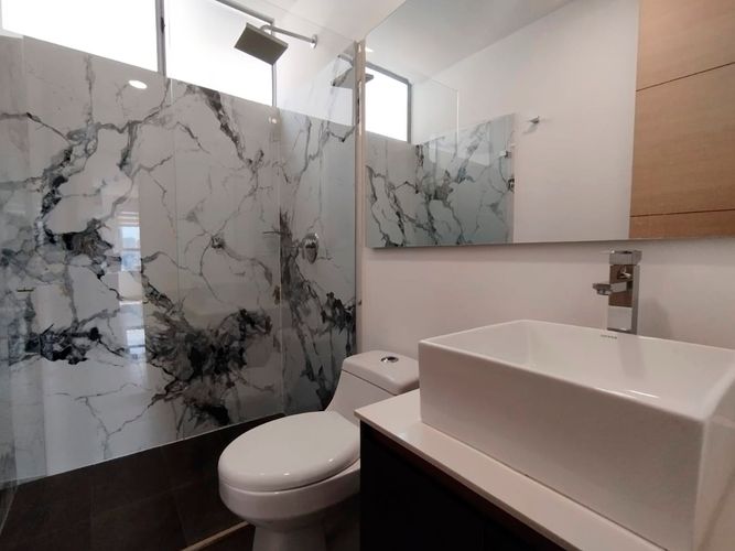 Apartamento de 3 alcobas en arriendo en El Poblado, Medellín, 112 m² · foto 18 de 20