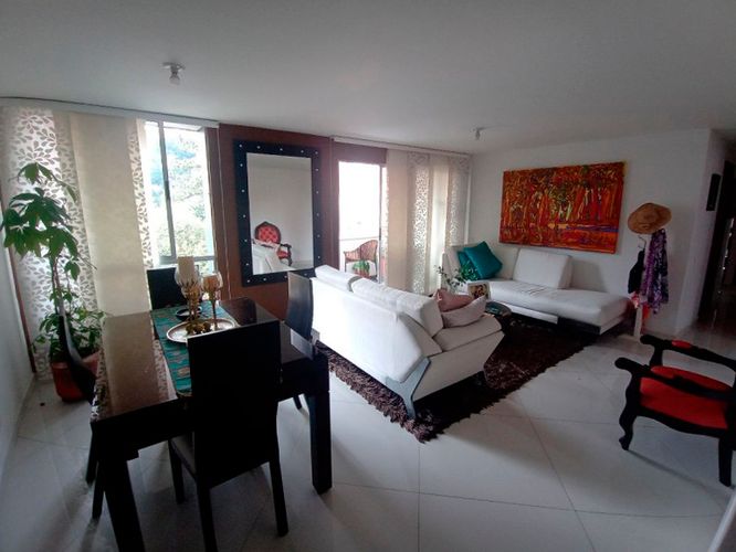 Apartamento de 3 alcobas en arriendo en El Poblado, Medellín, 120 m² · foto 4 de 13