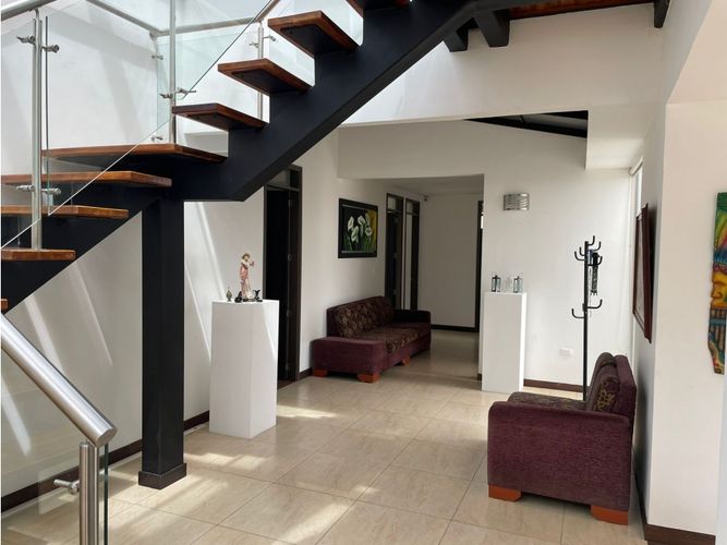 Casa de 6 alcobas en venta en El Caimo, Armenia, 345 m² · foto 9 de 23