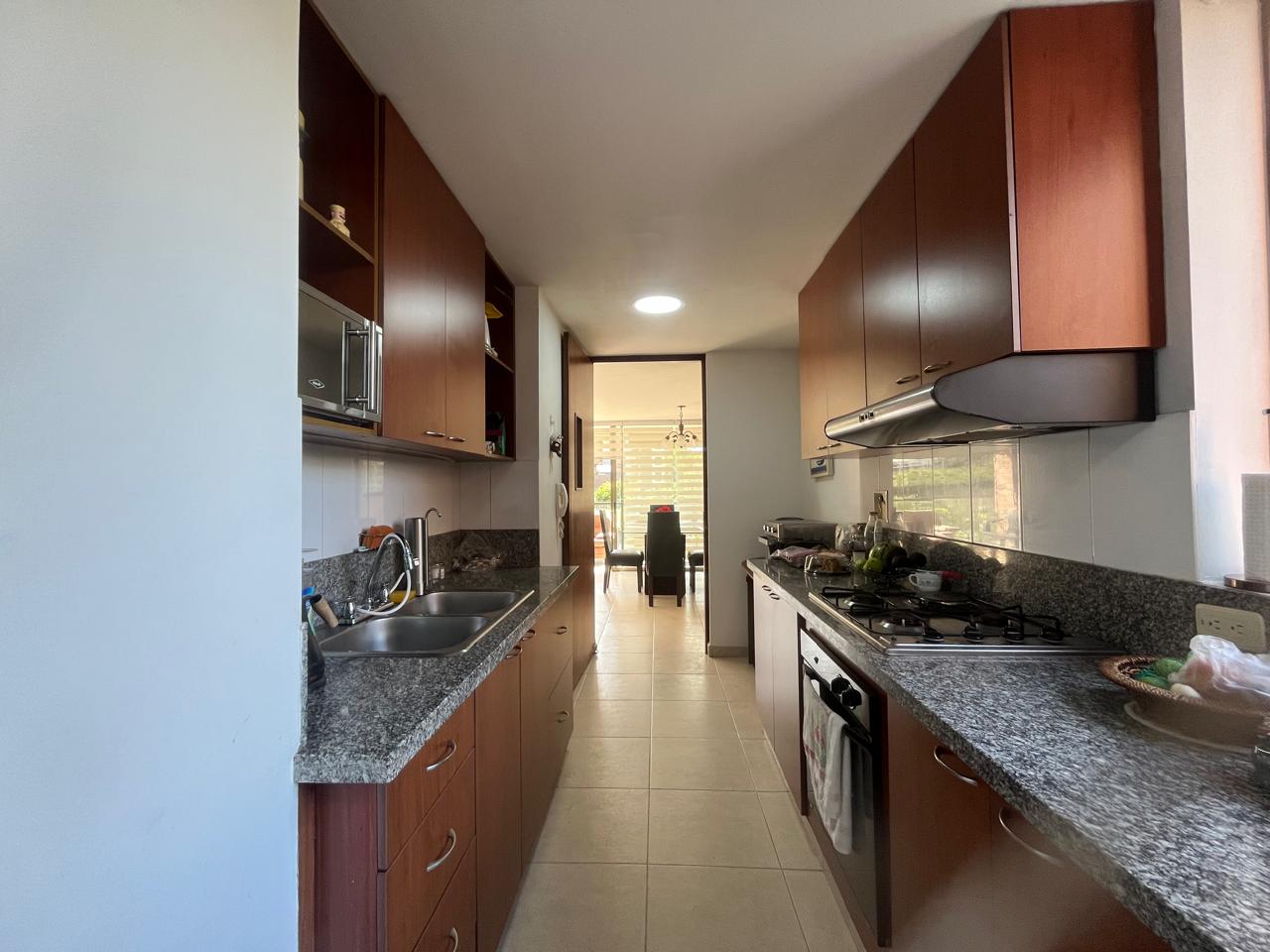 Apartamento en venta en El Poblado, Medellín · foto 6 de 17