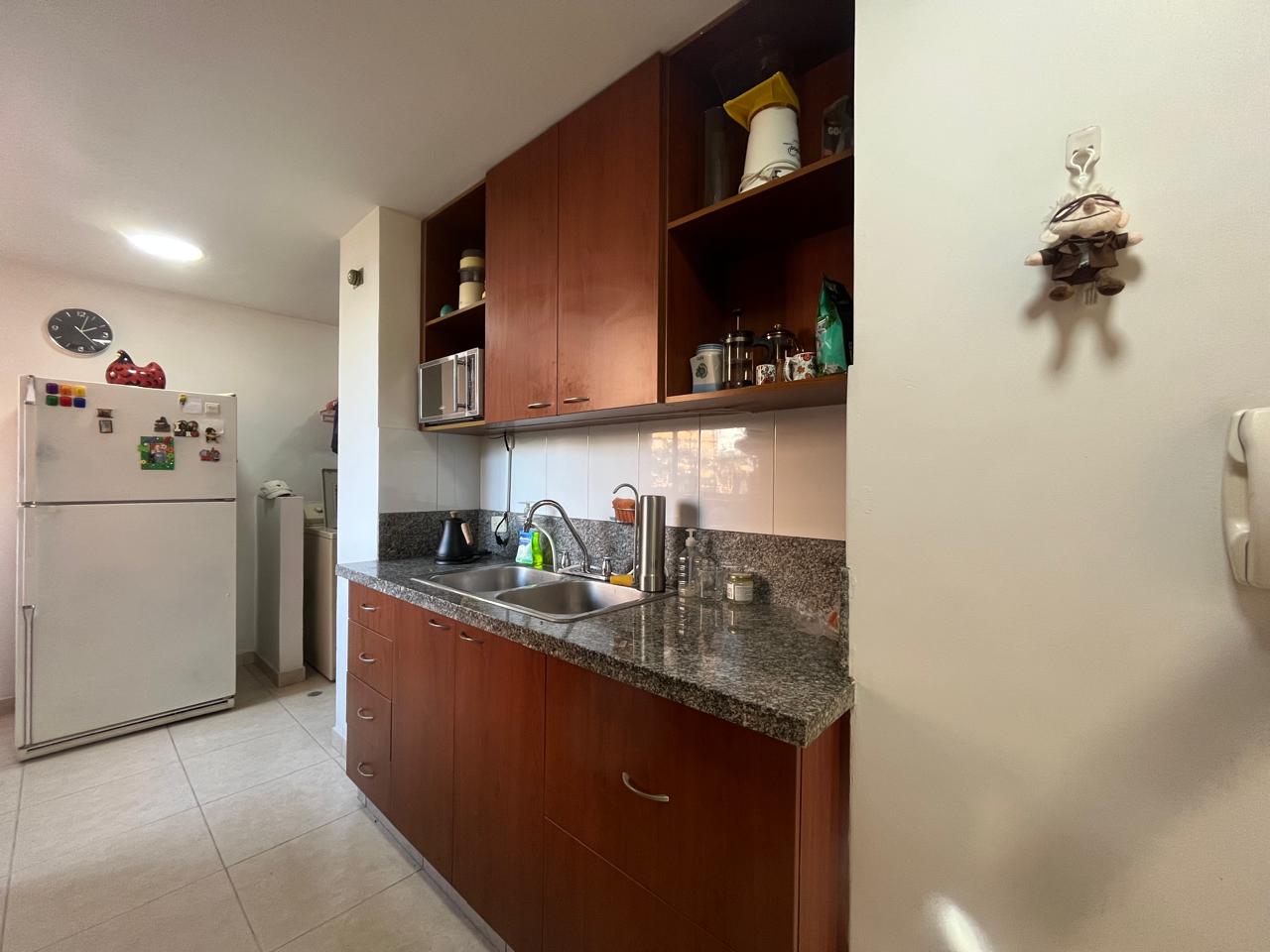 Apartamento en venta en El Poblado, Medellín · foto 7 de 17