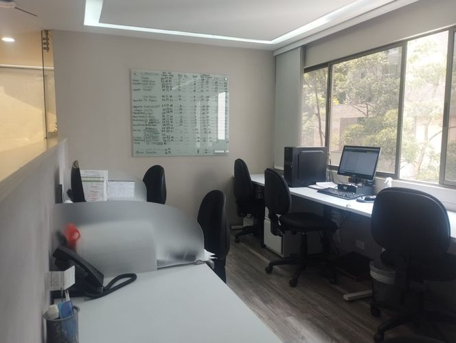 Oficina en arriendo en El Poblado, Medellín, 118 m² · foto 5 de 16