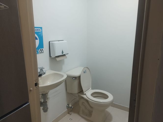 Oficina en arriendo en El Poblado, Medellín, 118 m² · foto 7 de 16