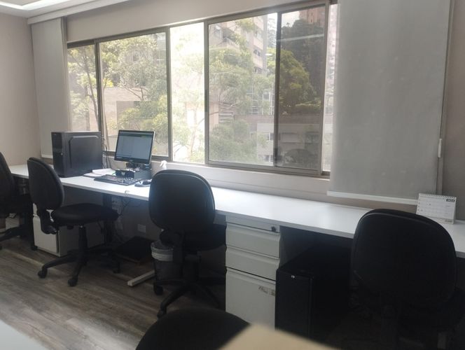 Oficina en arriendo en El Poblado, Medellín, 118 m² · foto 10 de 16