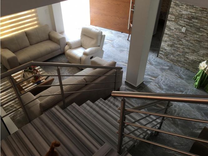 Casa de 3 alcobas en venta en Urbanizacion Portales De Navarra, Bucaramanga, 760 m² · foto 4 de 5