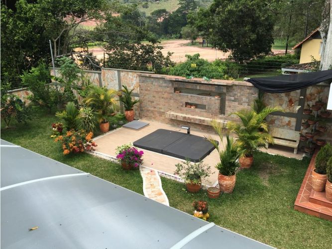 Casa de 3 alcobas en venta en Urbanizacion Portales De Navarra, Bucaramanga, 760 m² · foto 5 de 5