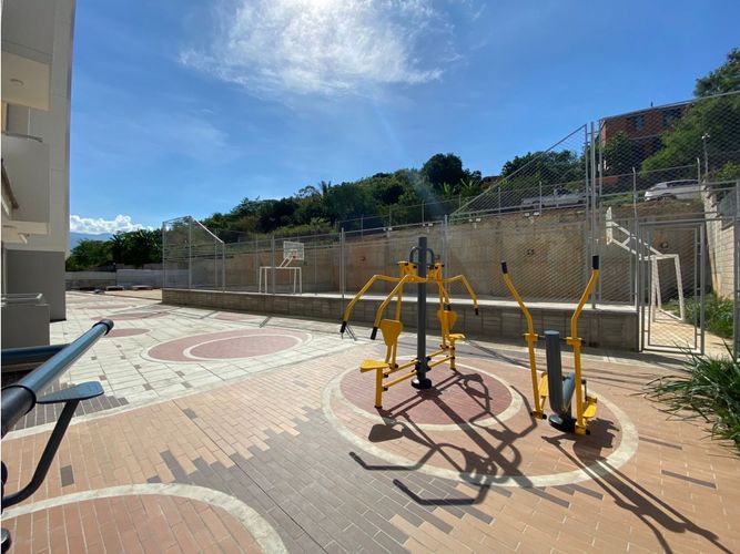 Apartamento de 3 alcobas en venta en Prados De Cataluña, Girón, 56 m² · foto 17 de 18