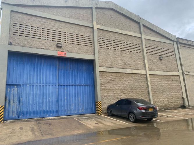 Bodega en arriendo en La Luz, Barranquilla, 902 m² · foto 2 de 7
