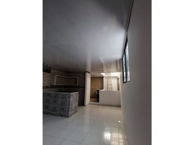 Casa de 8 alcobas en venta en San Francisco, Bucaramanga, 150 m² · foto 4 de 13