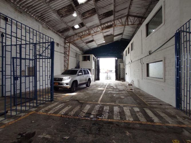 Bodega en arriendo en Las Estrellas, Barranquilla, 1500 m² · foto 4 de 8