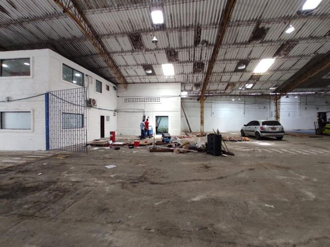 Bodega en arriendo en Las Estrellas, Barranquilla, 1500 m² · foto 7 de 8