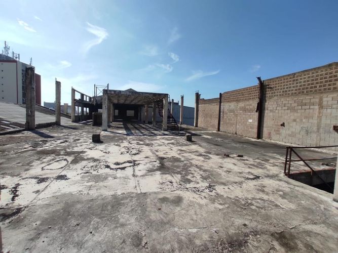 Bodega en arriendo en Rosario, Barranquilla, 1000 m² · foto 2 de 9