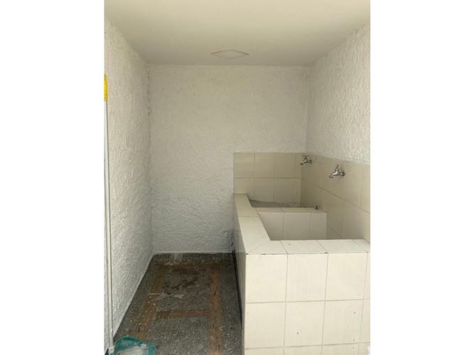 Casa de 4 alcobas en venta en Conquistadores, Medellín, 476 m² · foto 6 de 24