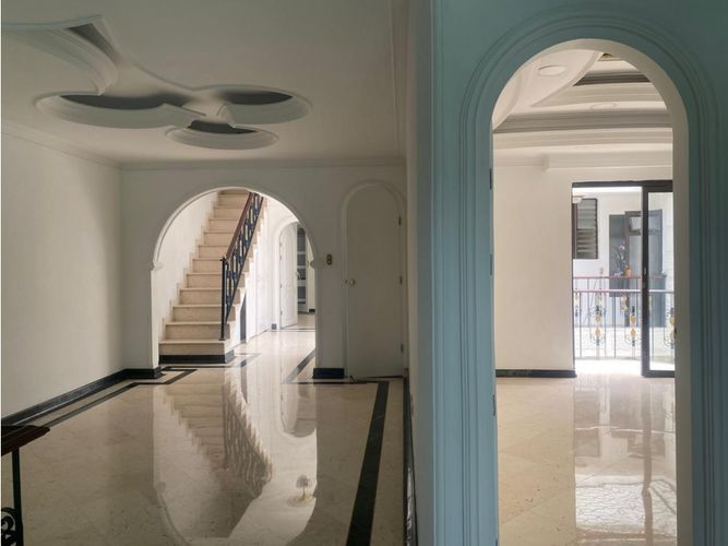Casa de 4 alcobas en venta en Conquistadores, Medellín, 476 m² · foto 12 de 24